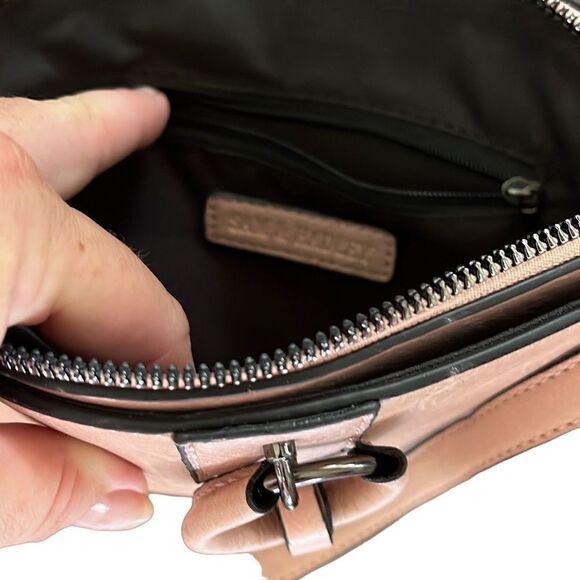 Sam and Hadley, pale pink Crossbody, mini purse - Picture 6 of 7